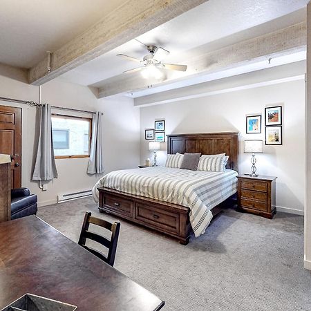 Ketchum Getaways Apartment Room photo